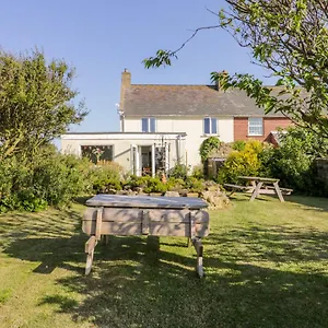  Holiday home Sleeping Dragon United Kingdom